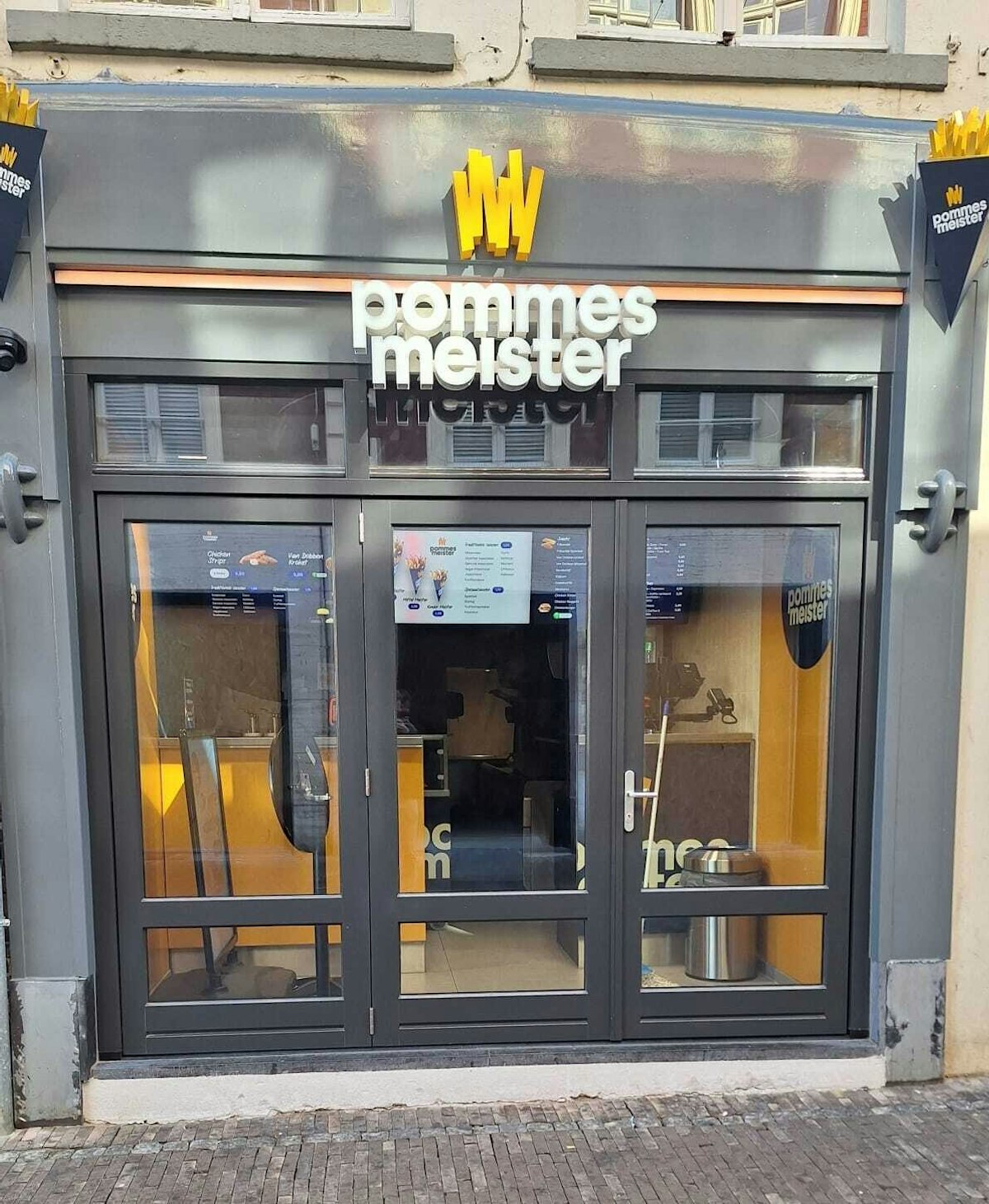 LOCATIE Pommes Meister