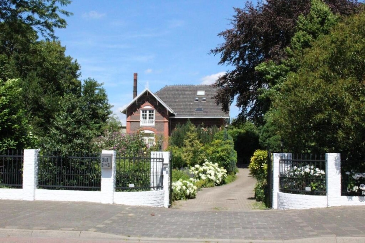 LOCATIE Villa Wambach