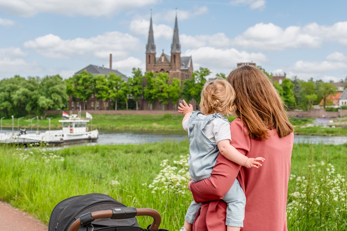 2023 SHOOT Moeder Kind Maas Veer Klooster Steyl Niels Winter