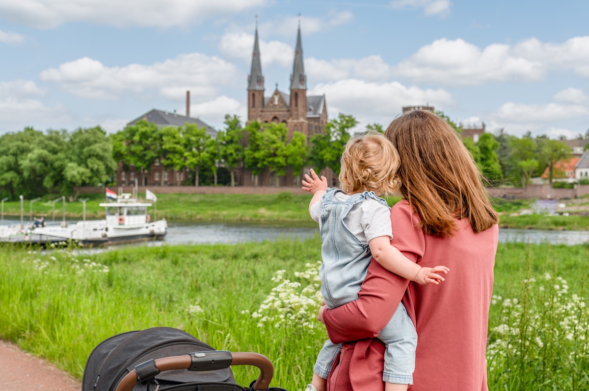 2023 SHOOT Moeder Kind Maas Veer Klooster Steyl Niels Winter