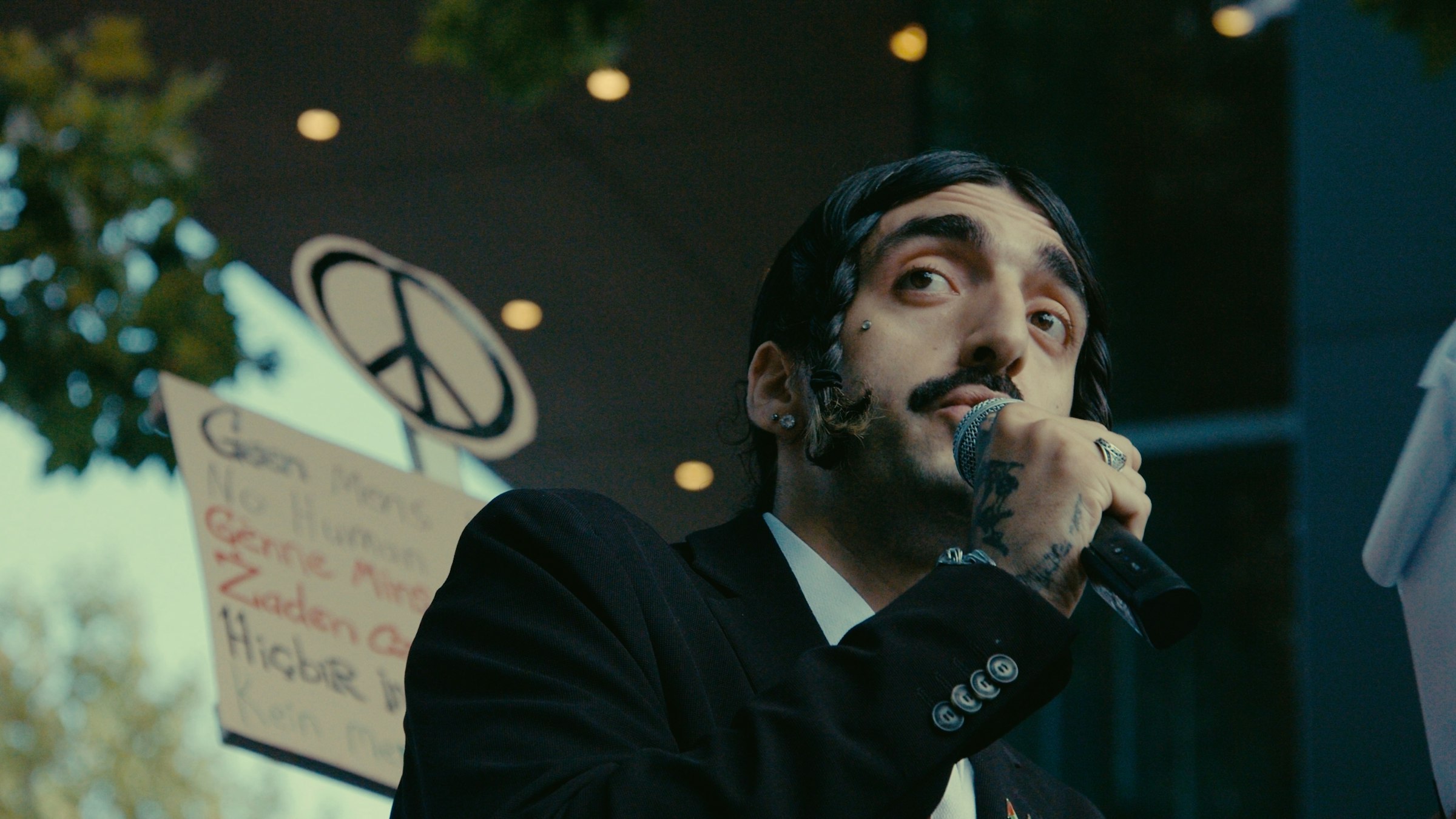 STADSDICHTER 004 venlo stedje van haat racisme WEB