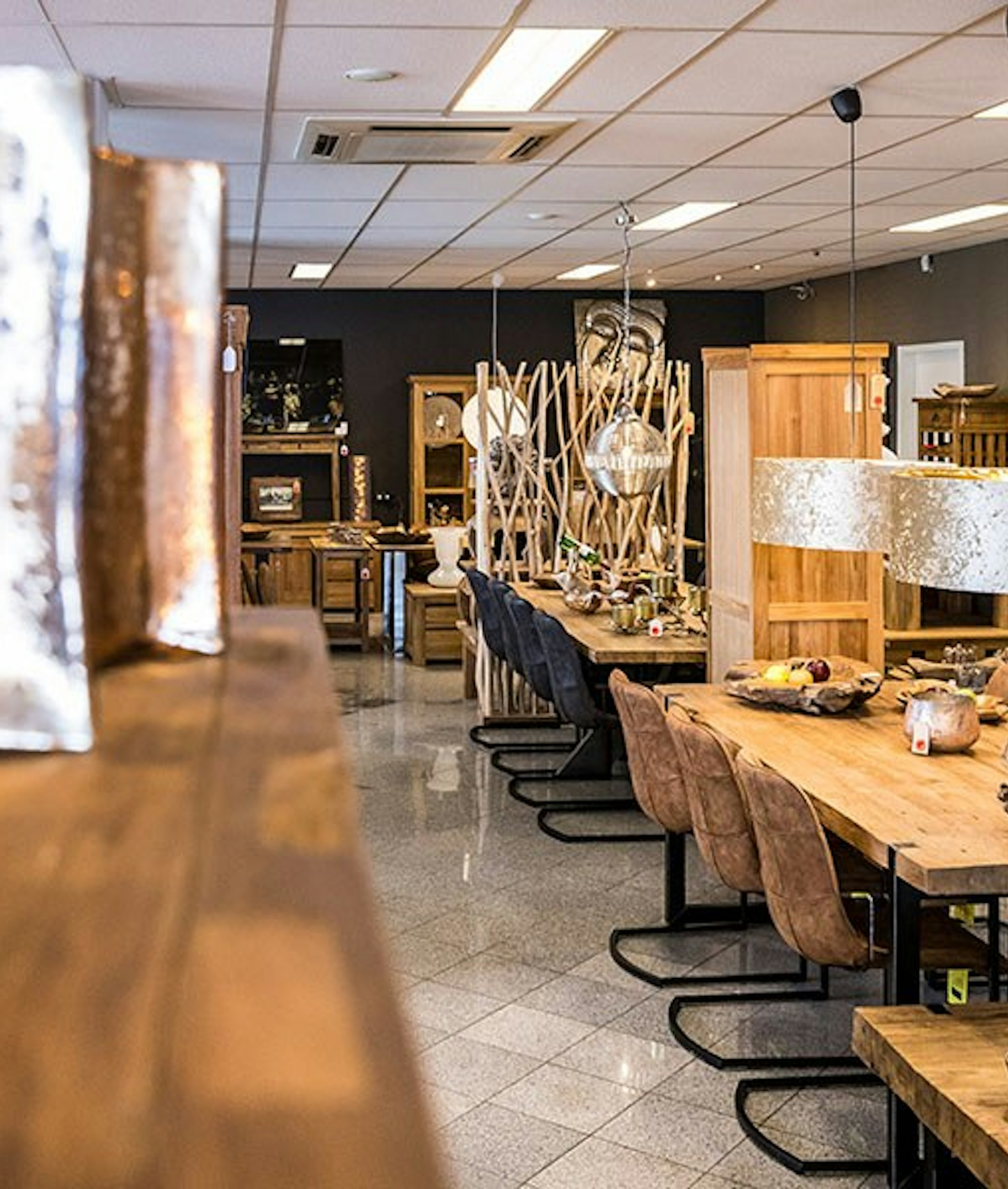 2019 03 VP Teak Outlet 08