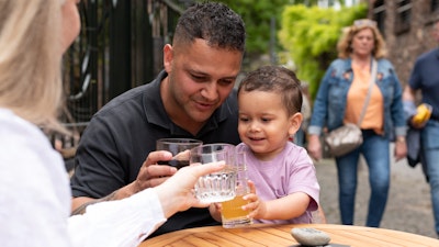 Placeholder for 2023 SHOOT Jong Gezin Proost Terras Niels Winter