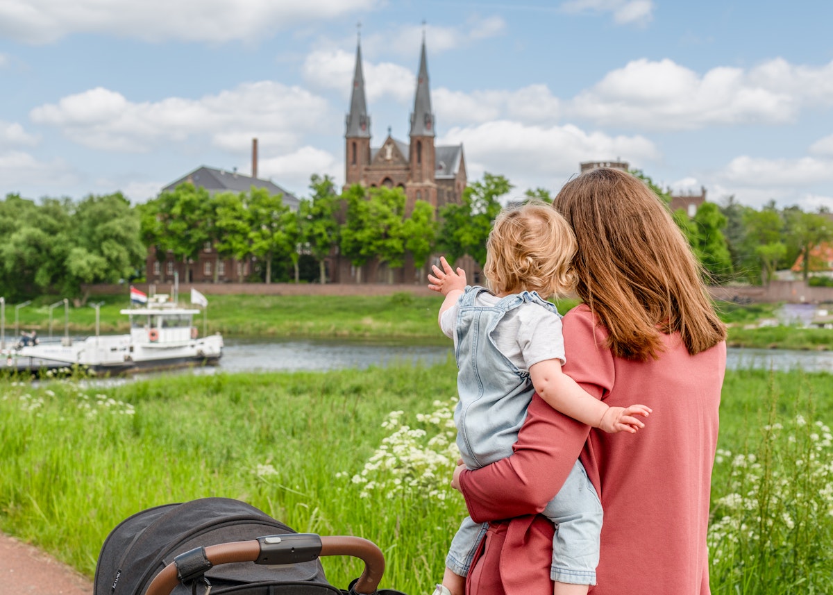 2023 SHOOT Moeder Kind Maas Veer Klooster Steyl Niels Winter