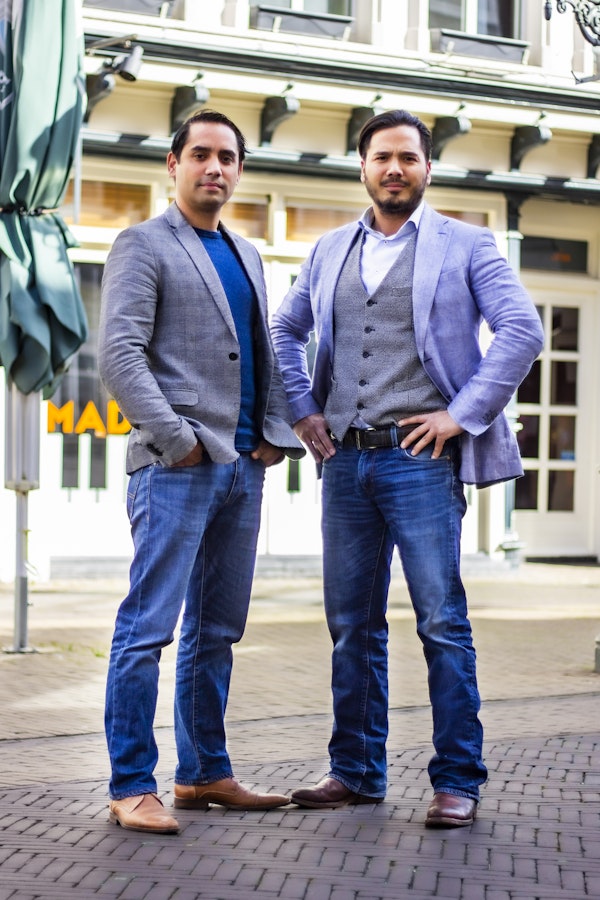 Placeholder for 2021 03 Kijkje in het leven Djino Lee Roy Mad Pianos Minted Media