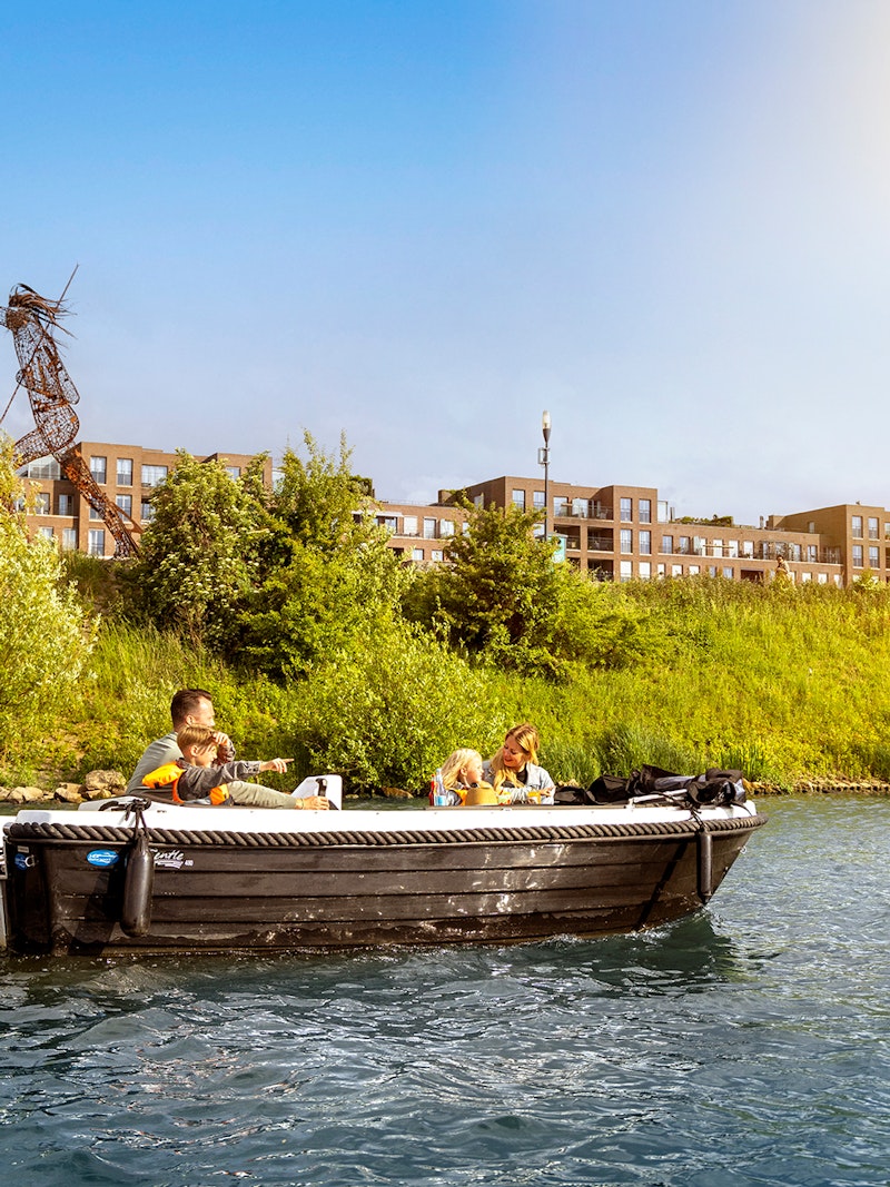 CAMPAGNE Maas Sloep Krijger Zomer 2025 WEB Zebra Fotostudio 212