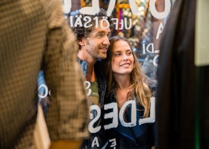 Placeholder for Happy Couple 014 KLEIN