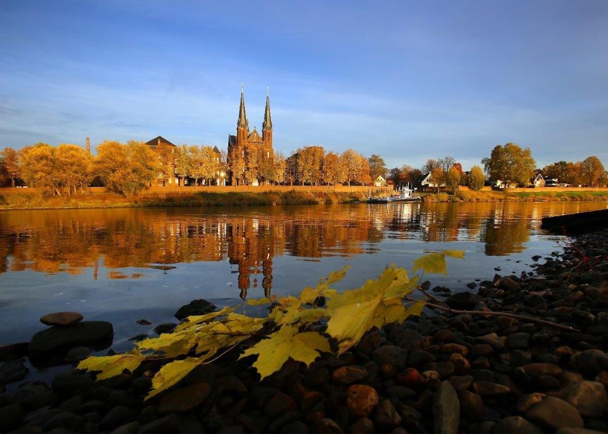 Missiehuis in de herfst