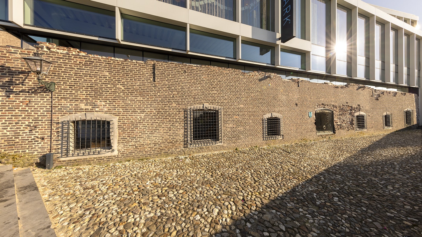 Stadsmuur Luif 100322 08