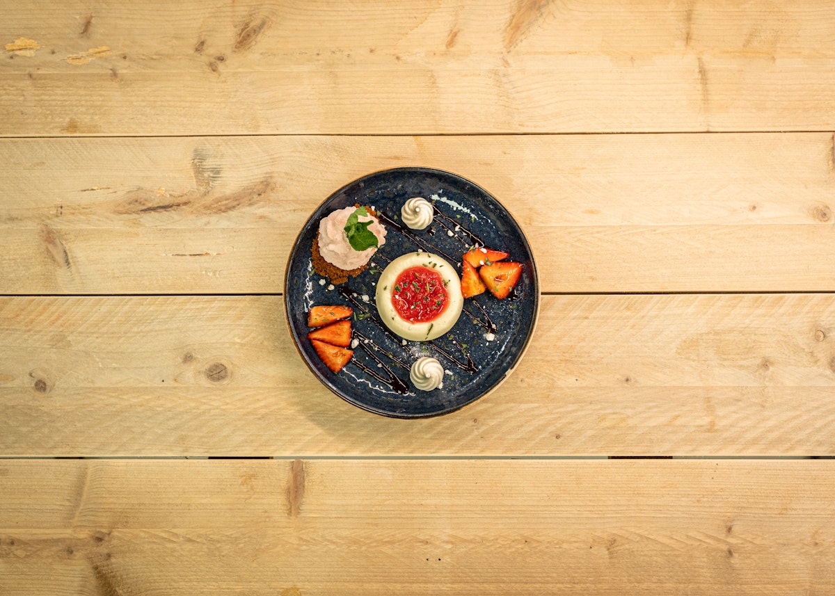 Beej Benders rabarber en aardbei