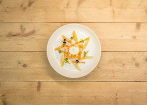 Placeholder for Sur Place zoete aardappel met asperge barfait