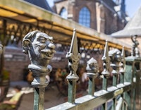 Placeholder for Venlo Partners Zaun mit Köpkes auf dem Venloer Keizerstraatje Fotograf Laurens Eggen