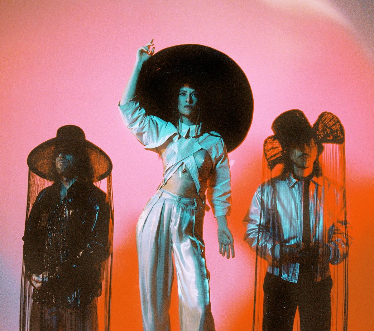 2425 MY BABY Acoustic Blues Club staand c Philine van den Hul cropped