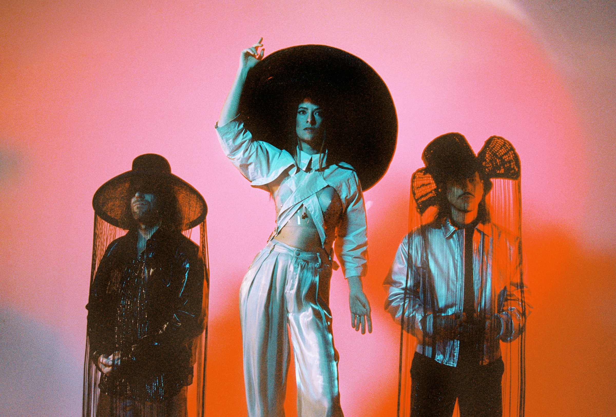 2425 MY BABY Acoustic Blues Club staand c Philine van den Hul cropped