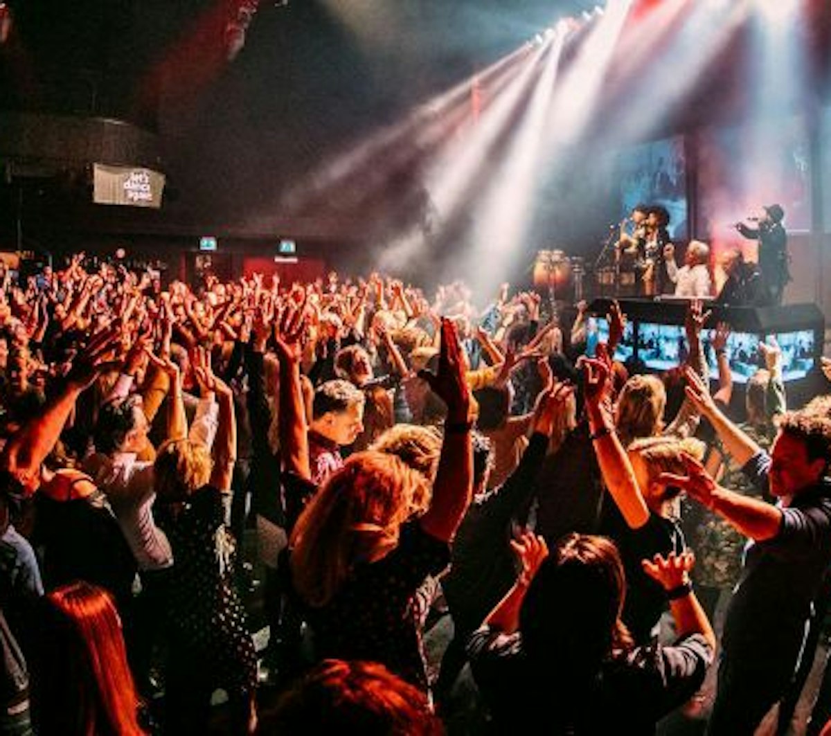 40 UP 27 e1727805803326 768x375